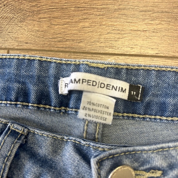 REVAMPED DISTRESSED RHINSTONED BEADED HIGH RISE STRETCHY CROPPED JEANS - Picture 4 of 4